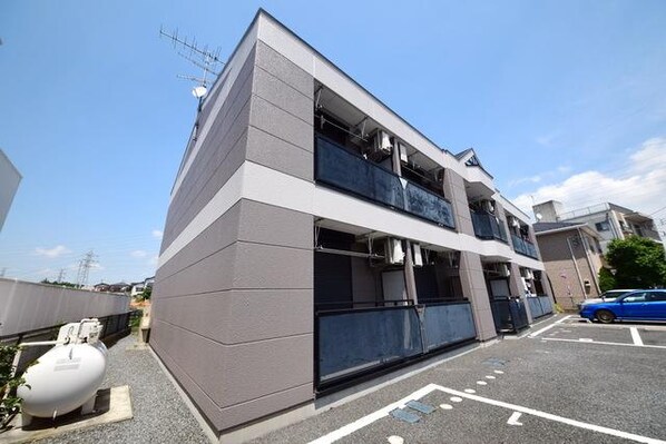 ティアラの物件外観写真